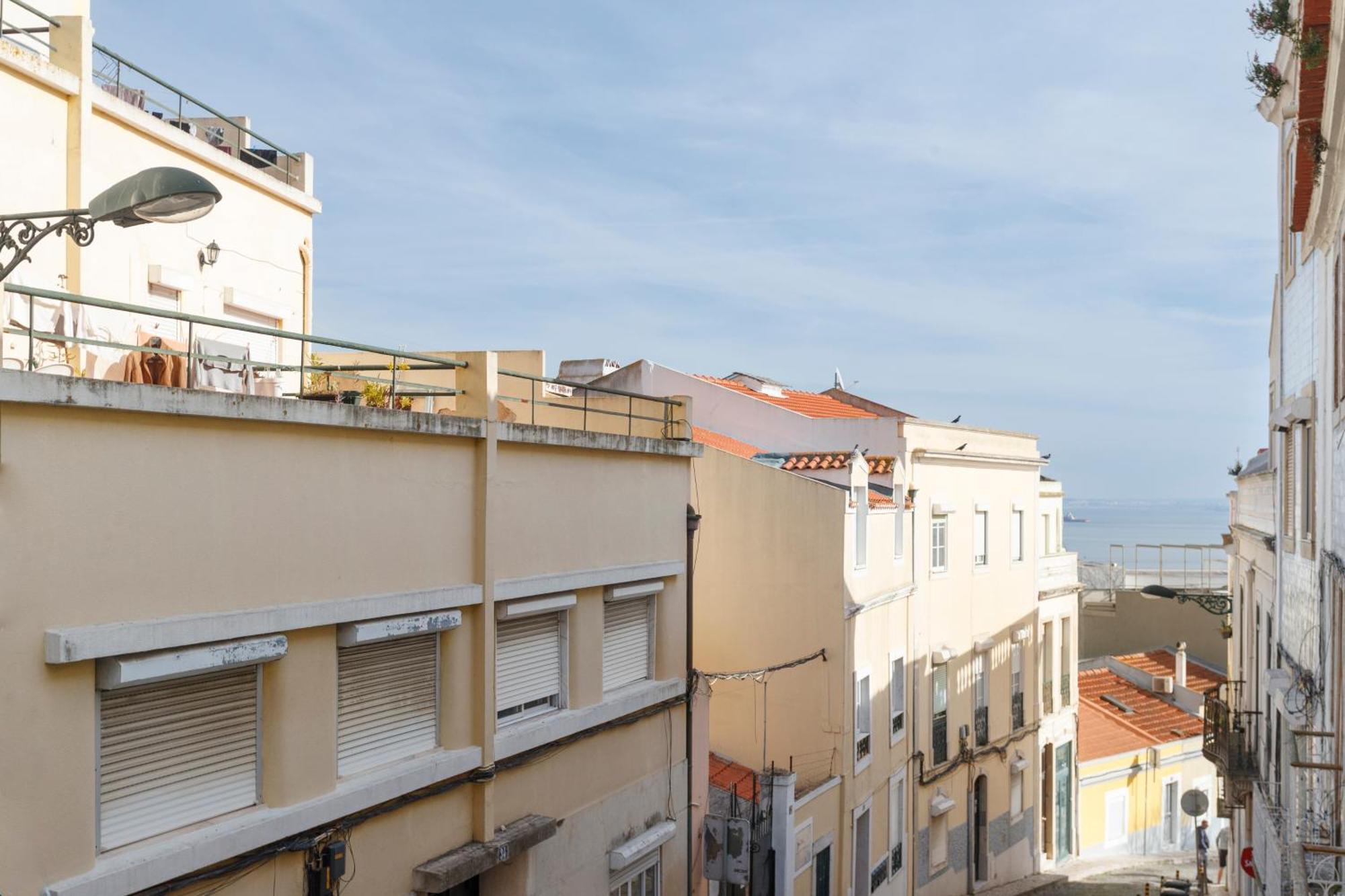 Barbadinhos Apartments In Lisbon Historic Neighborhood Esterno foto